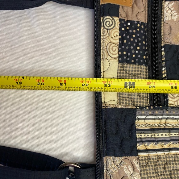 Donna Sharp patchwork Crossbody purse with three outside pockets - Picture 10 of 13